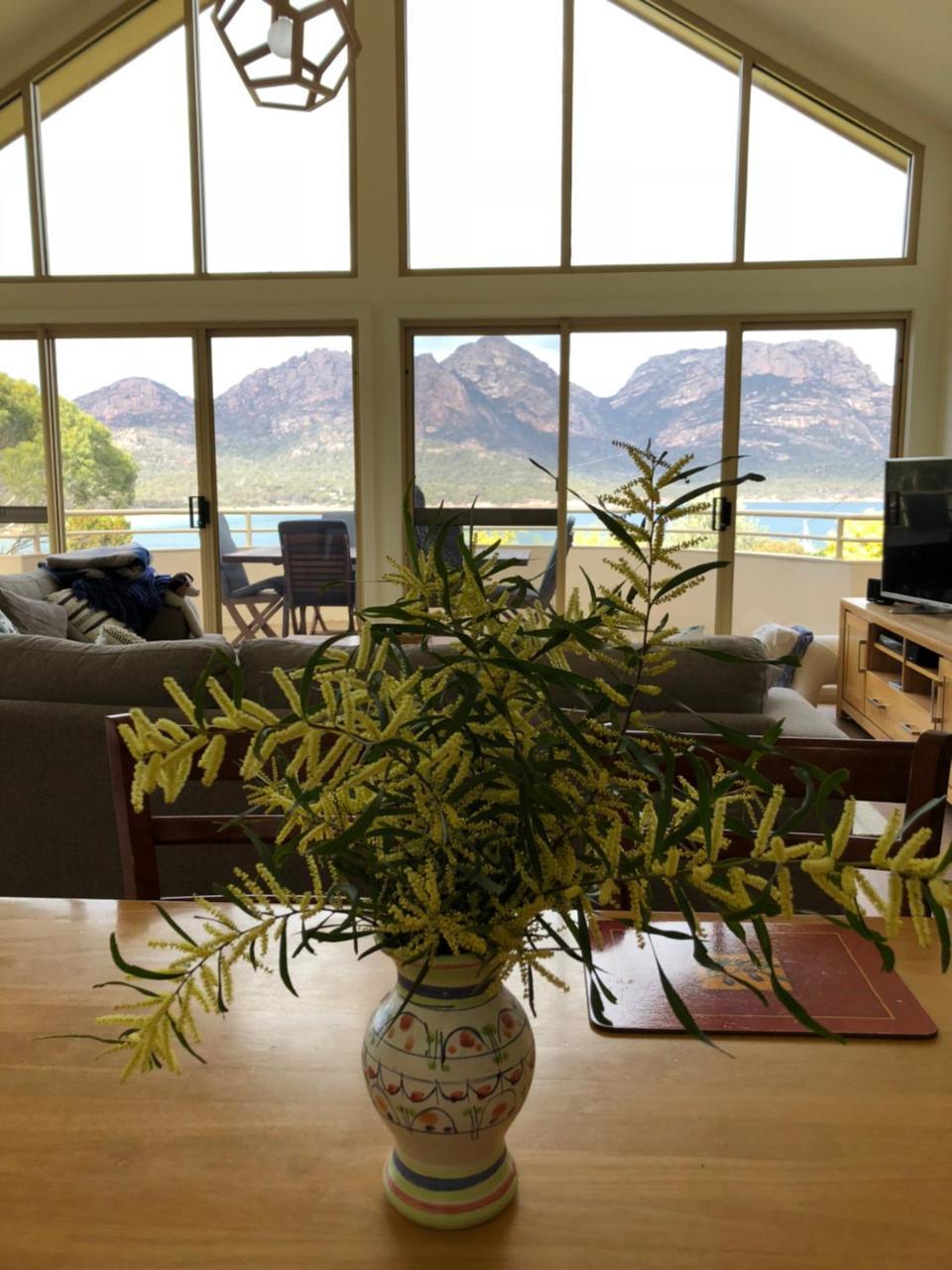 Freycinet Beach House Коулс Бей Екстериор снимка